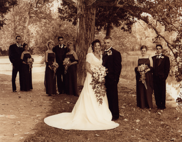 Sepia Bride - Black White Wedding Photography